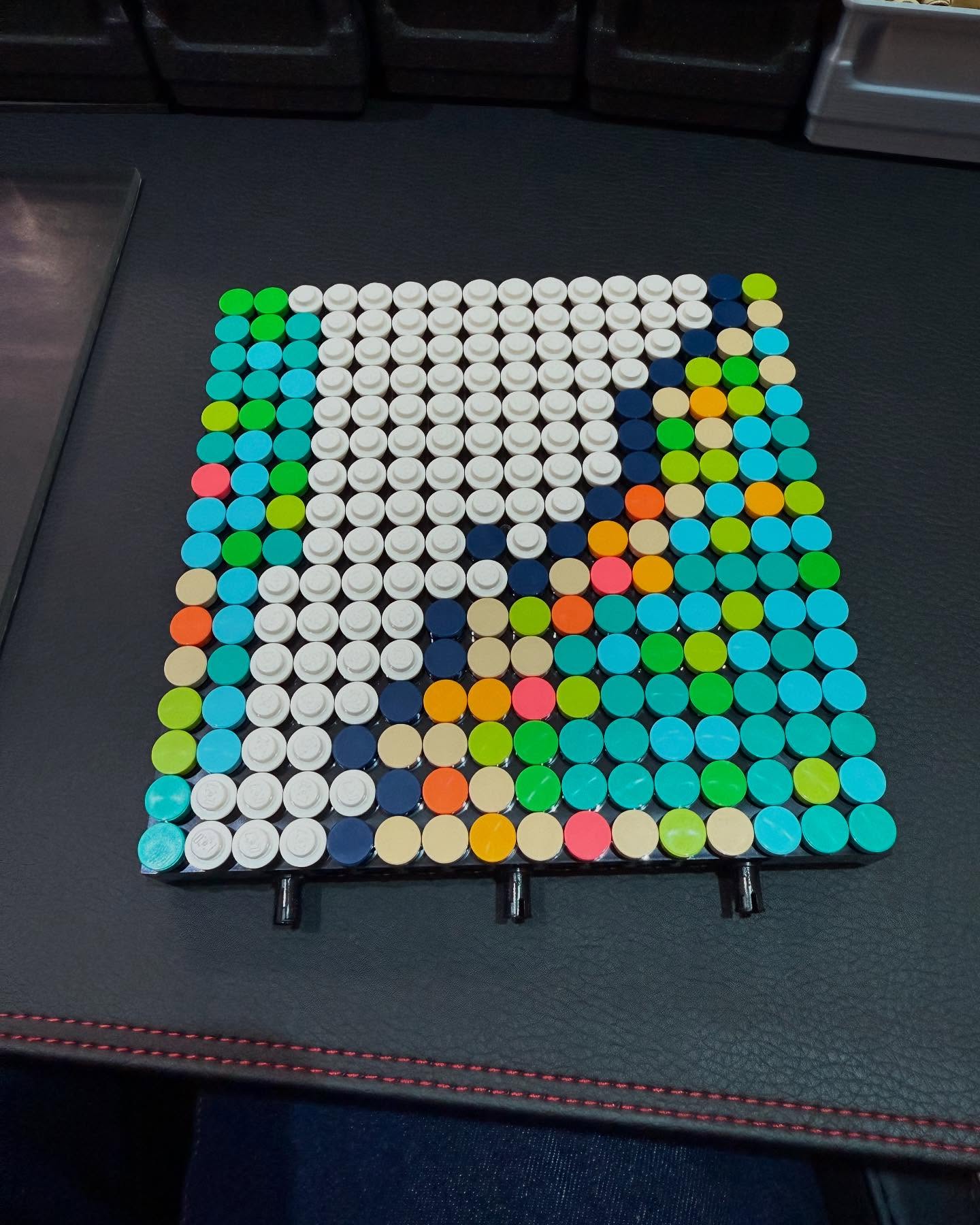 And that’s another row done #lego